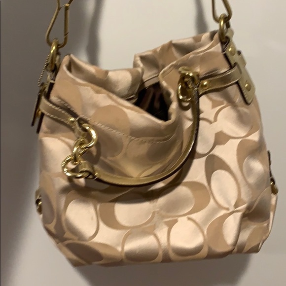 Coach shoulder bag - Picture 2 of 8